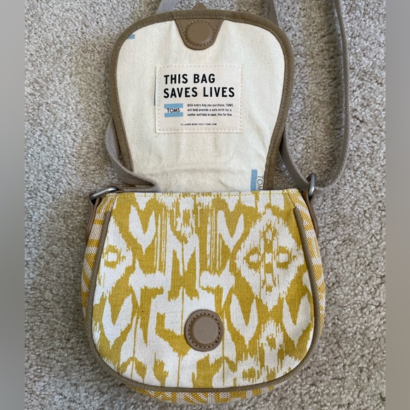 Toms Crossbody Canvas Bag - Picture 7 of 8